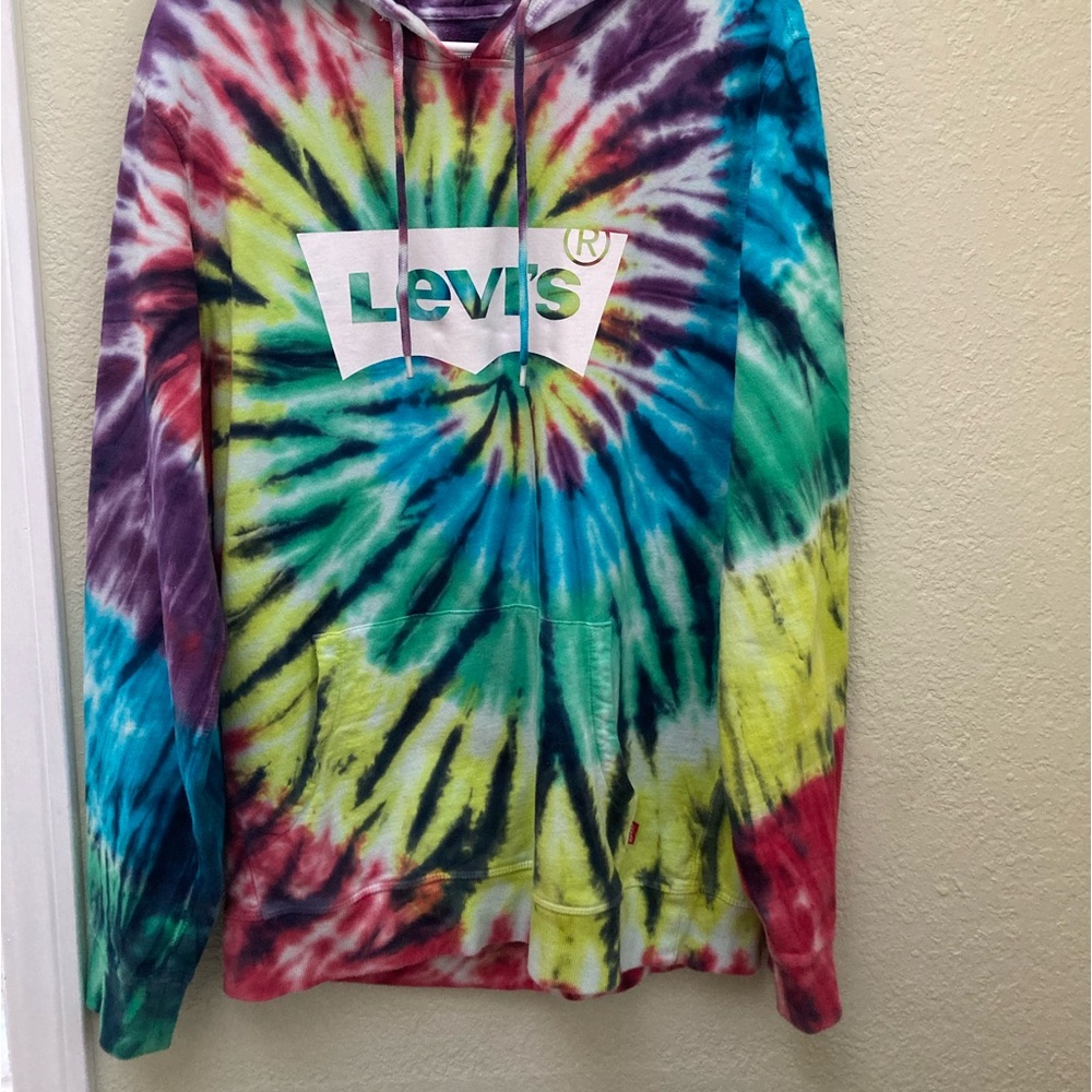 LEVI’S TIE DYE HOODIE !!